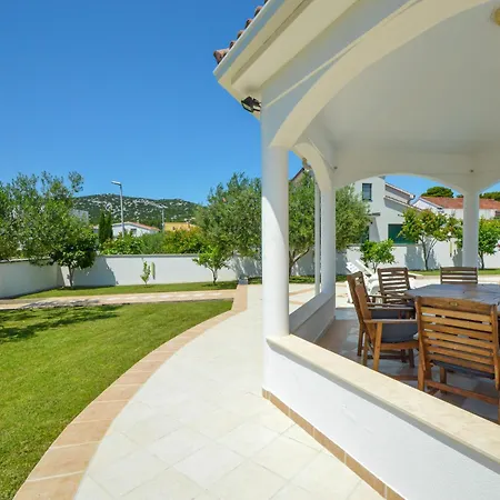 Aquanur-4 By Interhome Lägenhet Sovlje