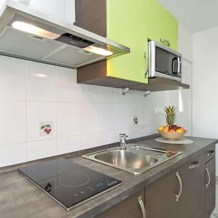 Aquanur-4 By Interhome Sovlje