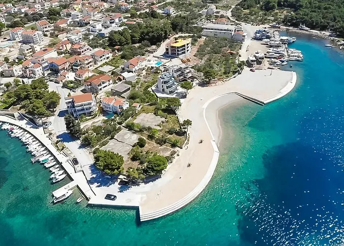 Aquanur-4 By Interhome *