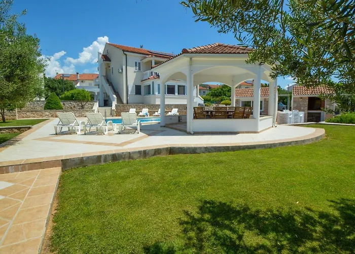 Aquanur-4 By Interhome *