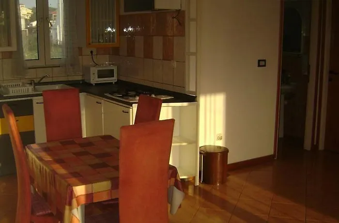 Aquanur-4 By Interhome * Sovlje